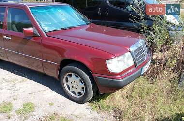 Седан Mercedes-Benz E-Class 1985 в Вінниці