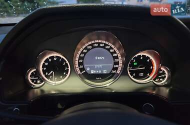 Седан Mercedes-Benz E-Class 2010 в 