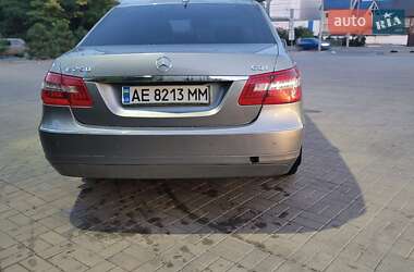 Седан Mercedes-Benz E-Class 2010 в 