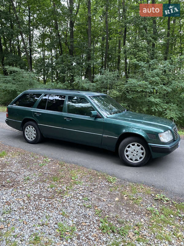 Универсал Mercedes-Benz E-Class 1995 в Попельне