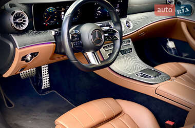 Купе Mercedes-Benz E-Class 2021 в 