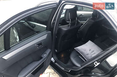 Седан Mercedes-Benz E-Class 2010 в 