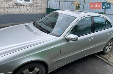 Седан Mercedes-Benz E-Class 2002 в  фото 3 Седан Mercedes-Benz E-Class 2002 в