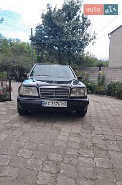 Седан Mercedes-Benz E-Class 1994 в 