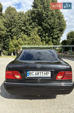 Седан Mercedes-Benz E-Class 1997 в 