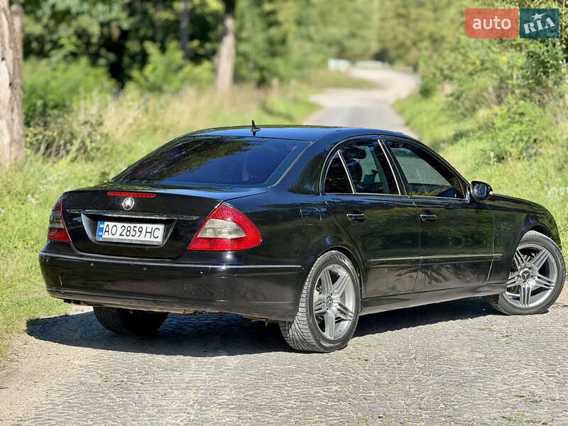 Седан Mercedes-Benz E-Class 2007 в Иршаве