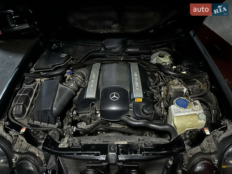 Седан Mercedes-Benz E-Class 2000 в Киеве