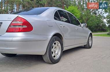 Седан Mercedes-Benz E-Class 2004 в 