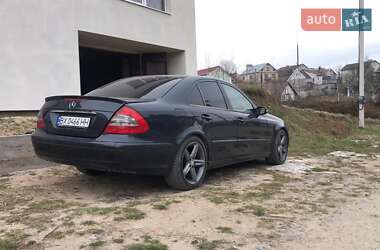 Седан Mercedes-Benz E-Class 2002 в 