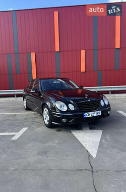 Седан Mercedes-Benz E-Class 2006 в Киеве
