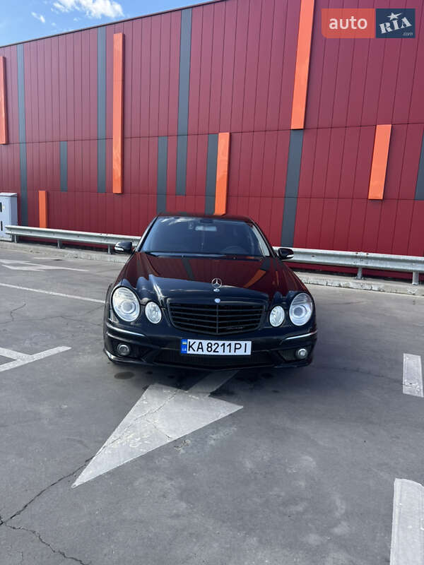 Седан Mercedes-Benz E-Class 2006 в Киеве