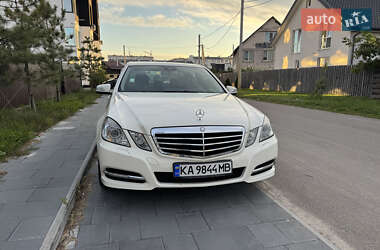 Седан Mercedes-Benz E-Class 2011 в 