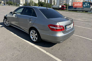 Седан Mercedes-Benz E-Class 2012 в 
