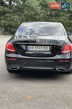 Седан Mercedes-Benz E-Class 2018 в  фото 37 Седан Mercedes-Benz E-Class 2018 в
