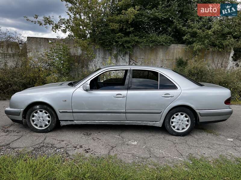 Седан Mercedes-Benz E-Class 1997 в Вінниці