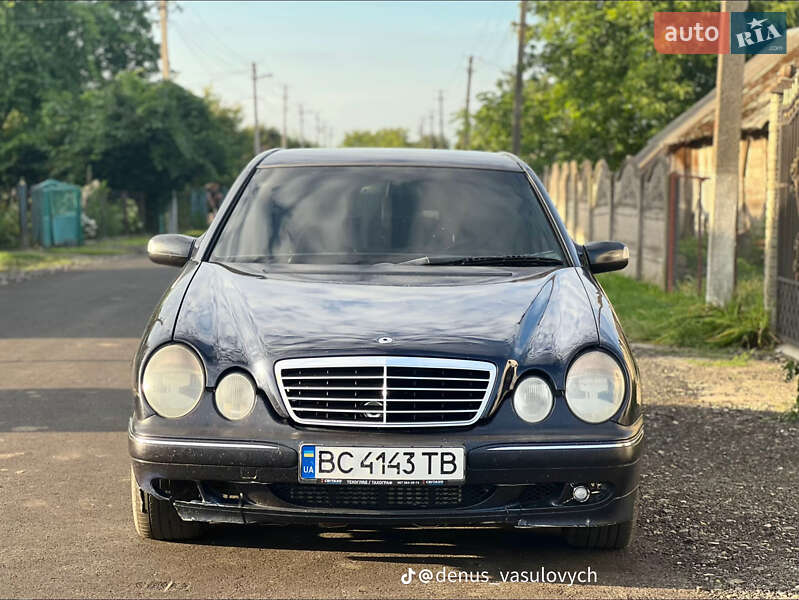 Mercedes-Benz E-Class 2001