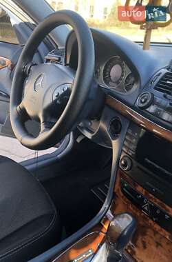 Седан Mercedes-Benz E-Class 2005 в 
