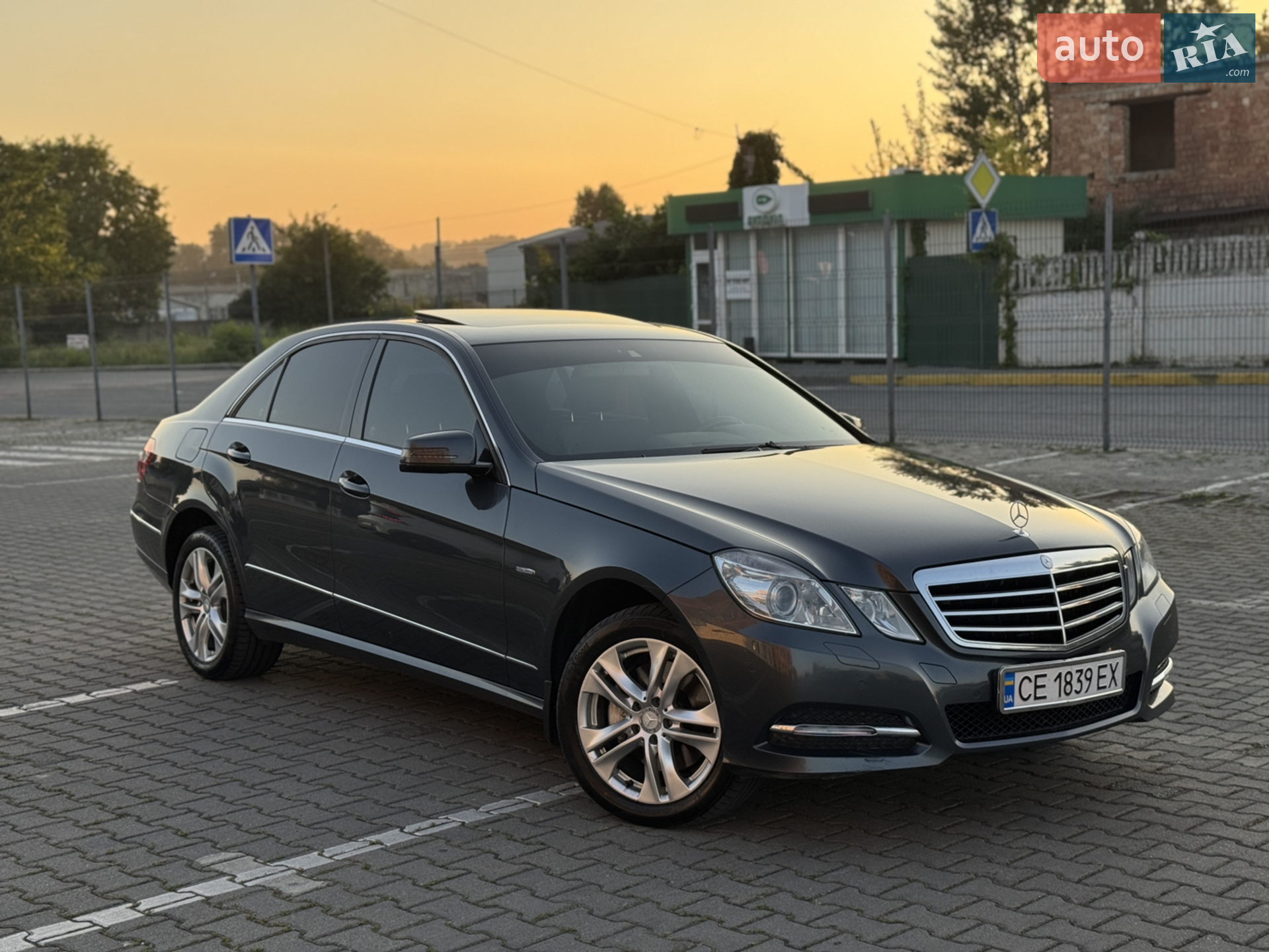 2012 Mercedes-Benz E-klasse - мініатюра 3