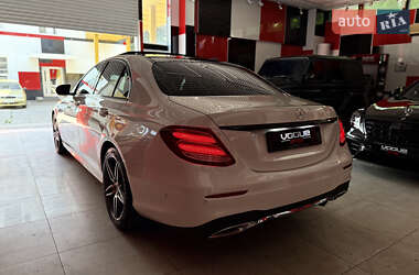 Седан Mercedes-Benz E-Class 2018 в 