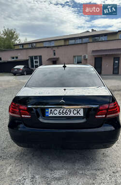 Седан Mercedes-Benz E-Class 2010 в 