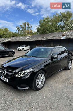 Седан Mercedes-Benz E-Class 2010 в Луцьку