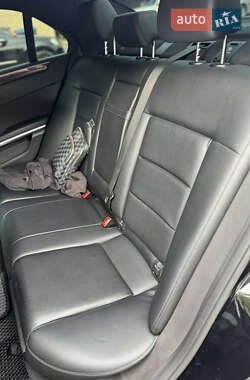 Седан Mercedes-Benz E-Class 2010 в 