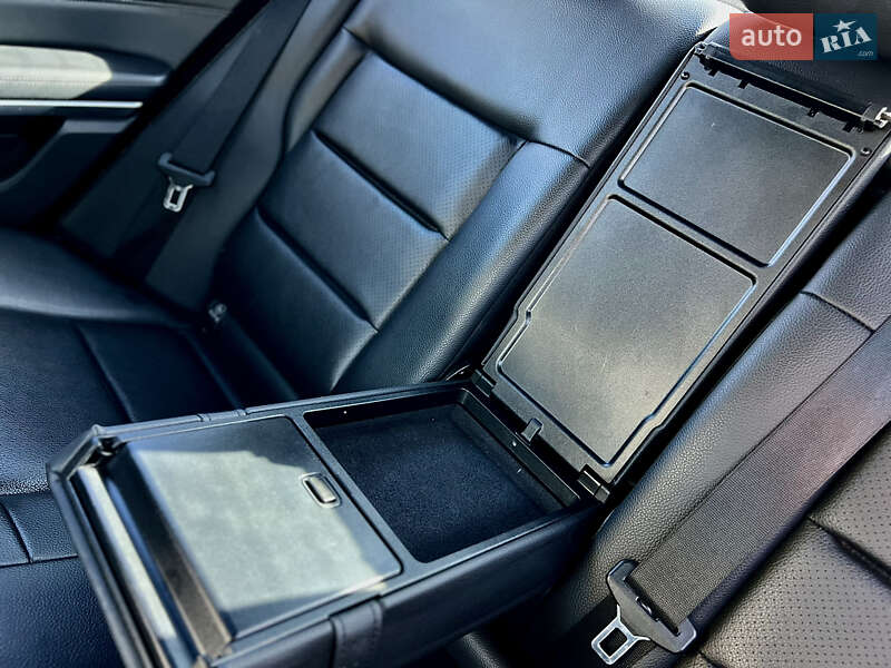 Седан Mercedes-Benz E-Class 2014 в Кривому Розі