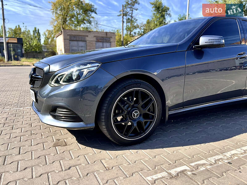 Седан Mercedes-Benz E-Class 2014 в Кривому Розі