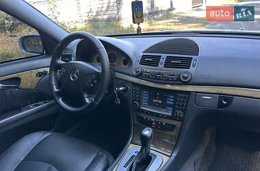 Седан Mercedes-Benz E-Class 2002 в 