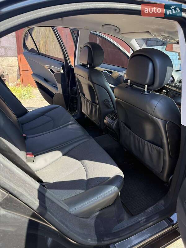 Седан Mercedes-Benz E-Class 2008 в Кривом Роге фото 5 Седан Mercedes-Benz E-Class 2008 в Кривом Роге