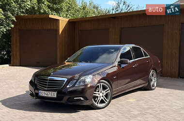 Седан Mercedes-Benz E-Class 2009 в 