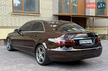 Седан Mercedes-Benz E-Class 2009 в 