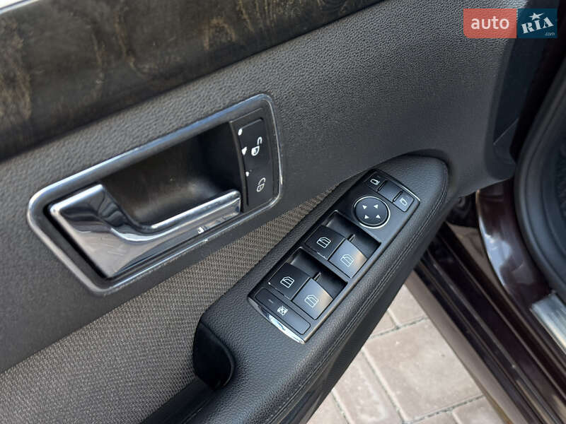 Седан Mercedes-Benz E-Class 2009 в Тернополе