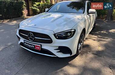 Седан Mercedes-Benz E-Class 2022 в Киеве