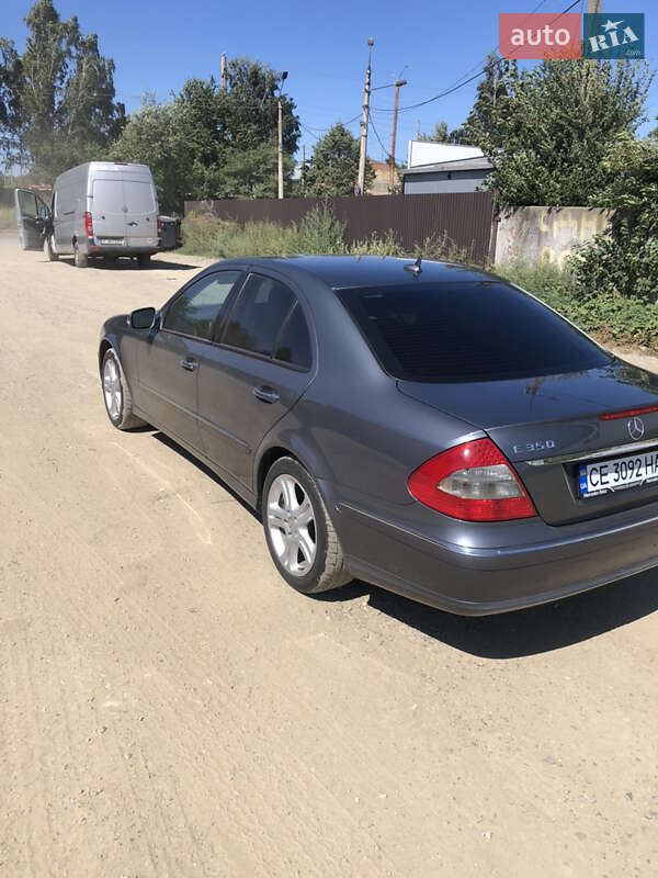 Седан Mercedes-Benz E-Class 2006 в Чернівцях
