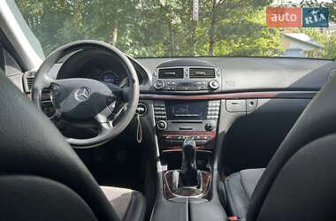 Седан Mercedes-Benz E-Class 2005 в 