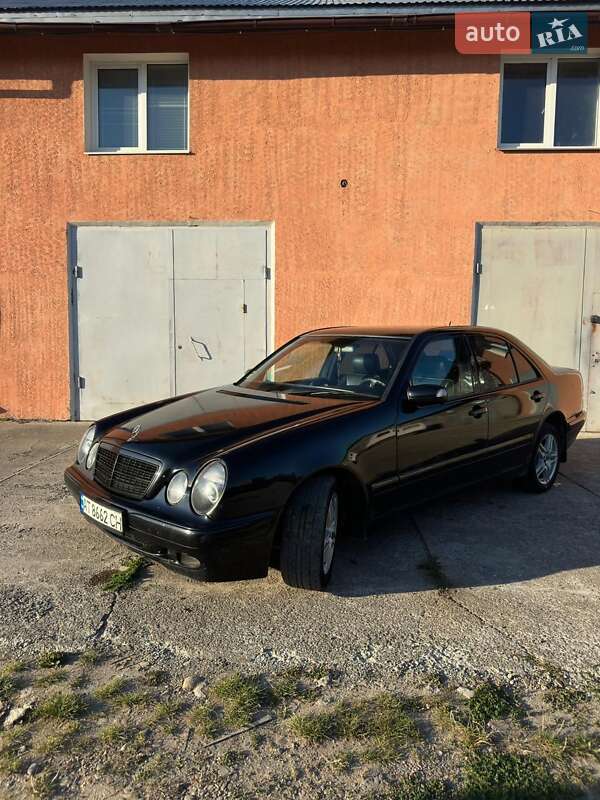 Седан Mercedes-Benz E-Class 2001 в Івано-Франківську фото 9 Седан Mercedes-Benz E-Class 2001 в Івано-Франківську