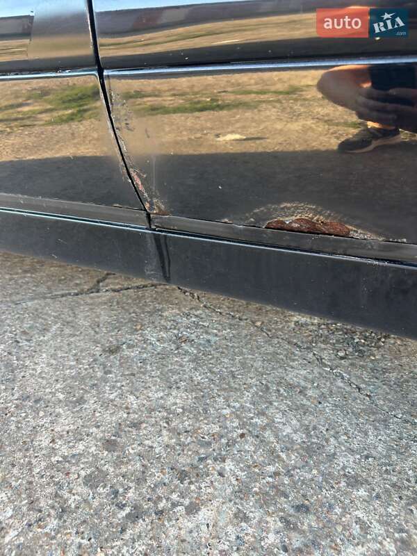 Седан Mercedes-Benz E-Class 2001 в Івано-Франківську фото 27 Седан Mercedes-Benz E-Class 2001 в Івано-Франківську