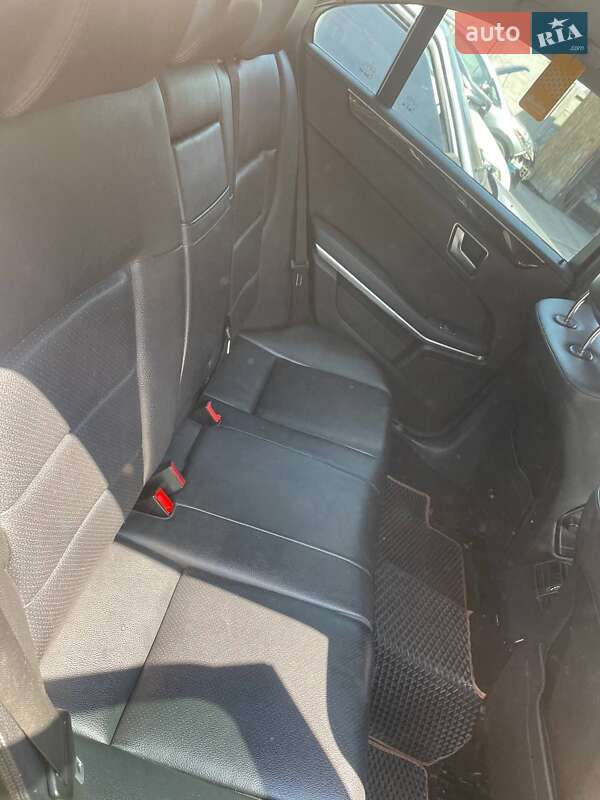 Седан Mercedes-Benz E-Class 2012 в Чорноморську