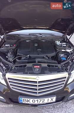 Универсал Mercedes-Benz E-Class 2011 в 