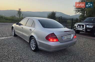 Седан Mercedes-Benz E-Class 2002 в 