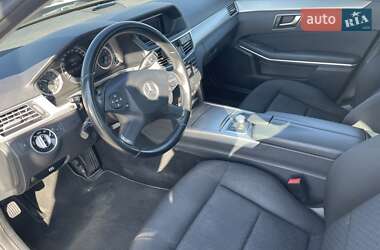 Седан Mercedes-Benz E-Class 2012 в 