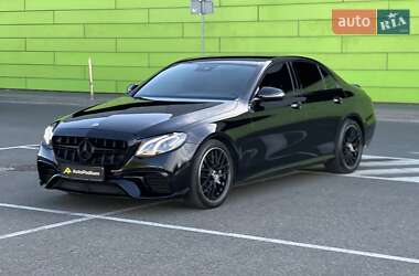 Седан Mercedes-Benz E-Class 2019 в 