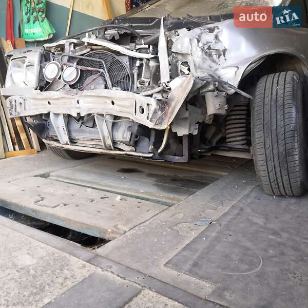 Седан Mercedes-Benz E-Class 1994 в Измаиле