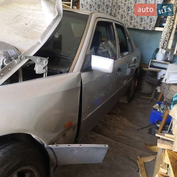 Седан Mercedes-Benz E-Class 1994 в Измаиле