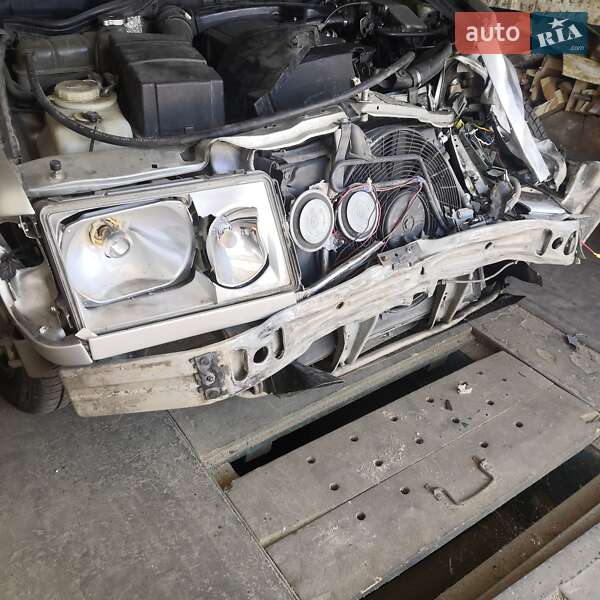 Седан Mercedes-Benz E-Class 1994 в Измаиле