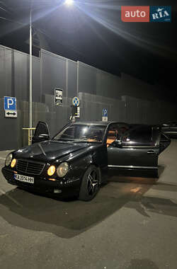 Седан Mercedes-Benz E-Class 2001 в Василькове