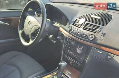 Седан Mercedes-Benz E-Class 2002 в 