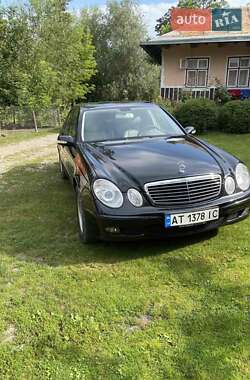 Седан Mercedes-Benz E-Class 2003 в Ивано-Франковске