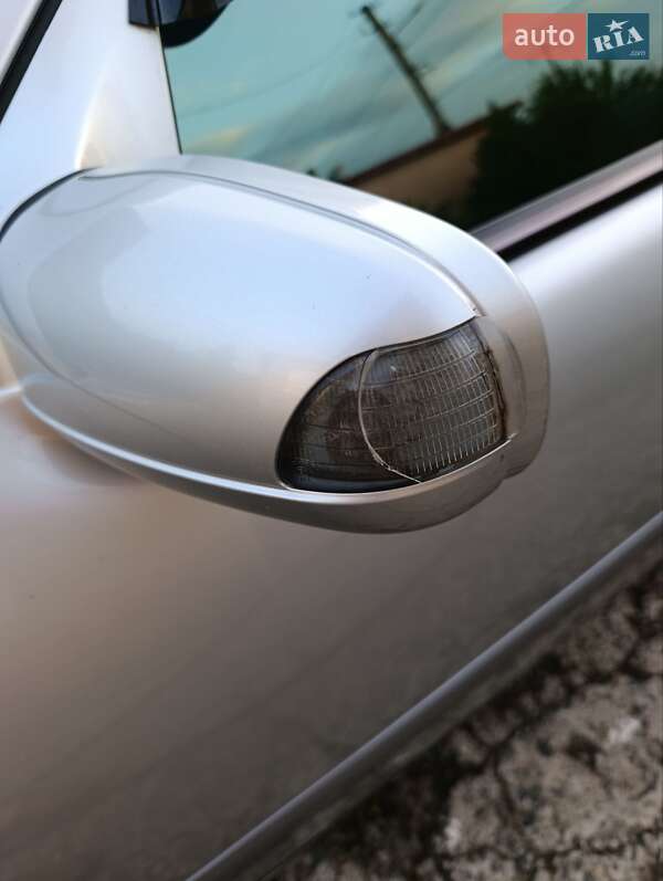 Седан Mercedes-Benz E-Class 2000 в Днепре
